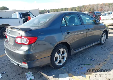 2011 Toyota Corolla S z USA, uszkodzony, nr VIN 2T1BU4EE9BC617950